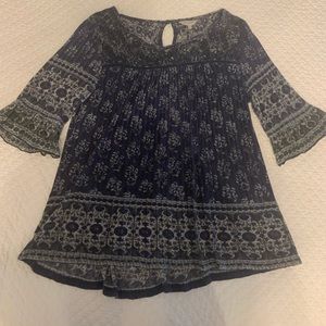 Lucky Brand, 3/4 sleeve blue blouse size small.